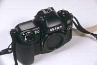 Nikon F100